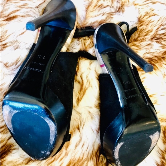 GORGEOUS BURBERRY AUTHENTIC HEELS!!!❤️🔥 - Picture 3 of 3
